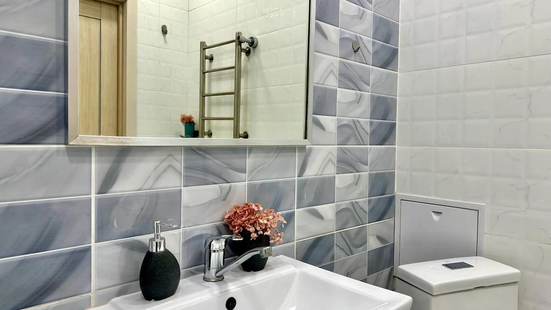 Студия Моно С Видом На Коктобе Almaty Apartment